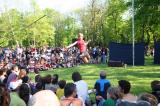 Completement swing 23 * 3504 x 2336 * (3.81MB)